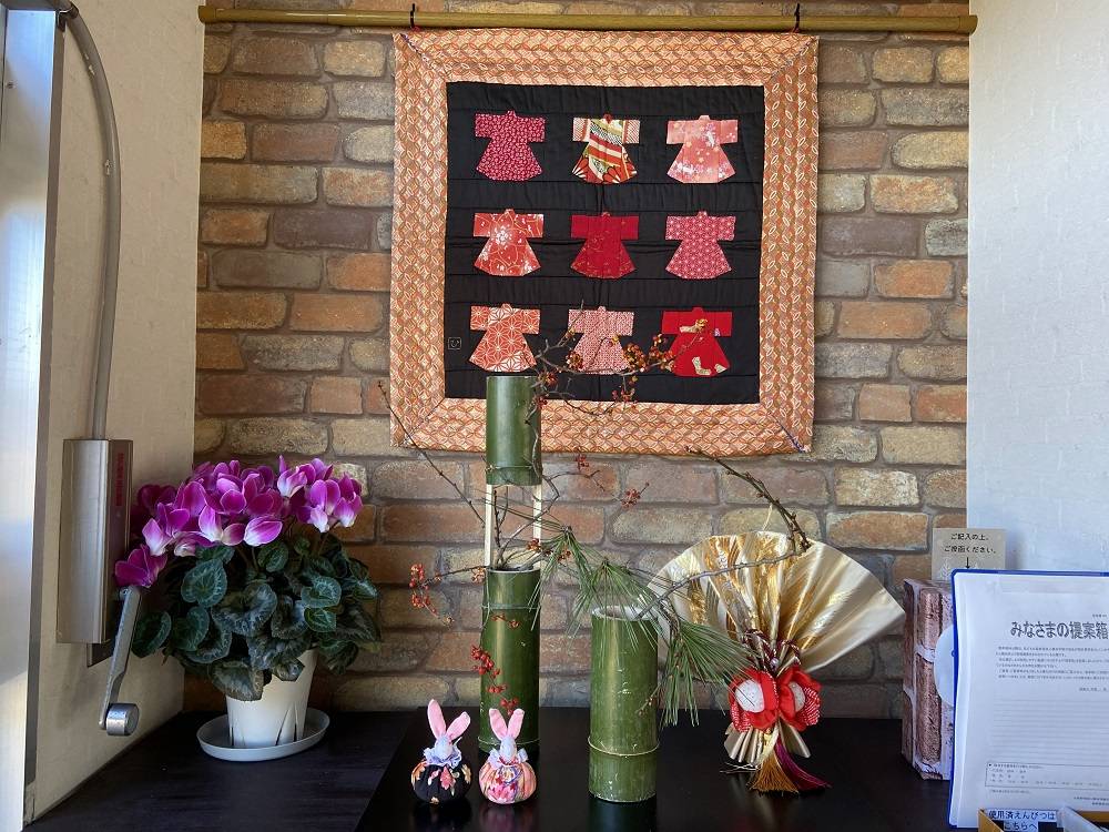 カフェのお正月装飾1.jpg