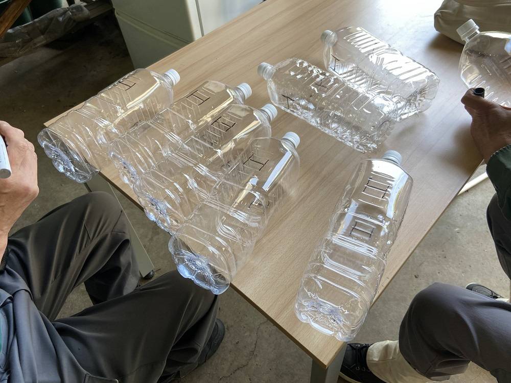 蜂トラップ用ペットボトル (1).jpg