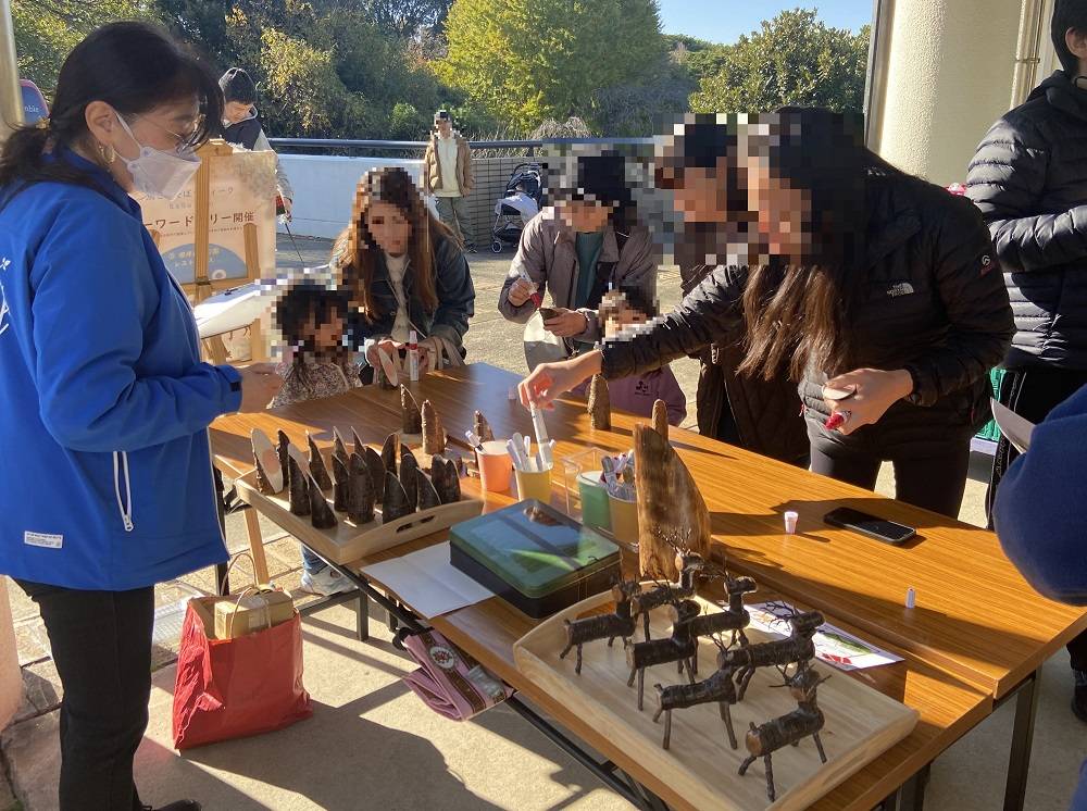 切り株サンタ２ (1).jpg