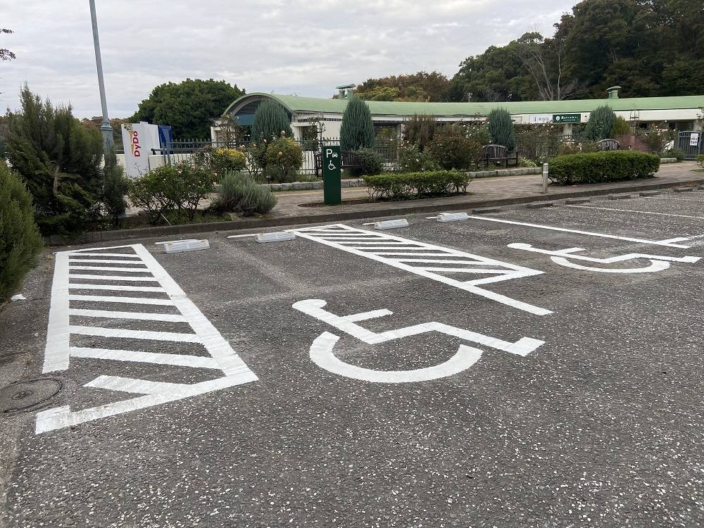 身障者用駐車場.jpg