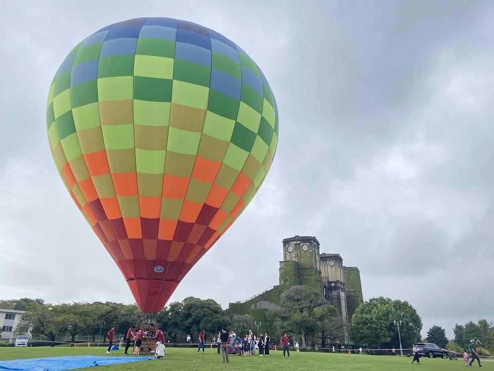 係留熱気球.jpg