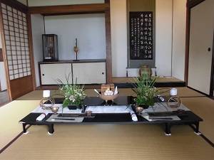 旧伊藤博文金沢別邸のお月見のしつらえの写真