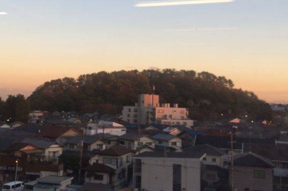 野島山へ階段での写真