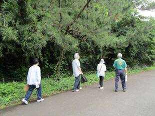 「園長と島さんぽ」を実施しました。