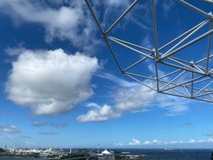 海も空も青くて爽やか