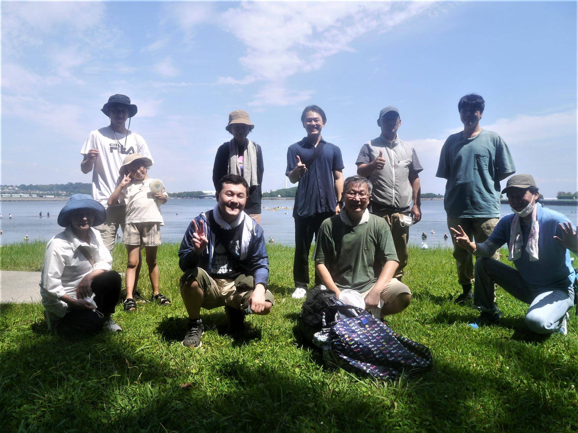 4年ぶりの地元企業による海岸清掃です!の写真