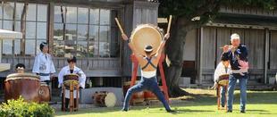 ぼたんまつり「和太鼓演奏」を開催しました