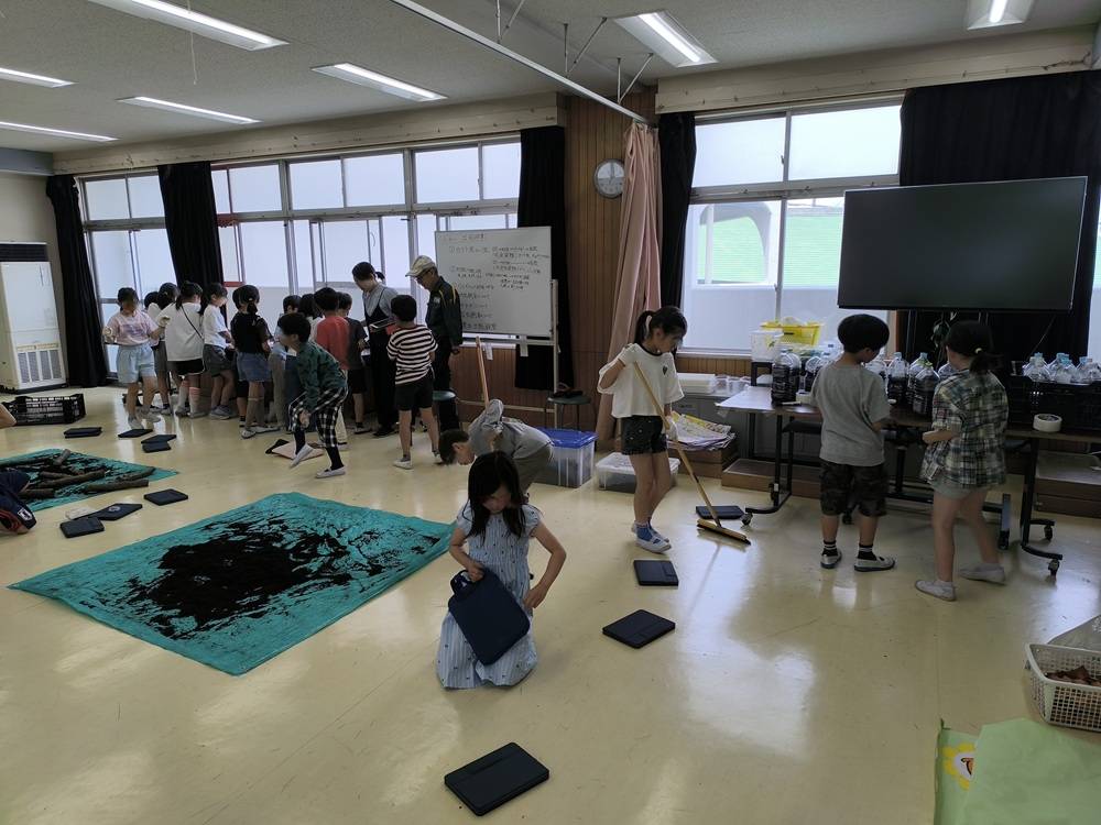 １０標本コーナー.jpg