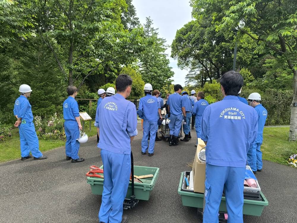 2　開門待つ.jpg