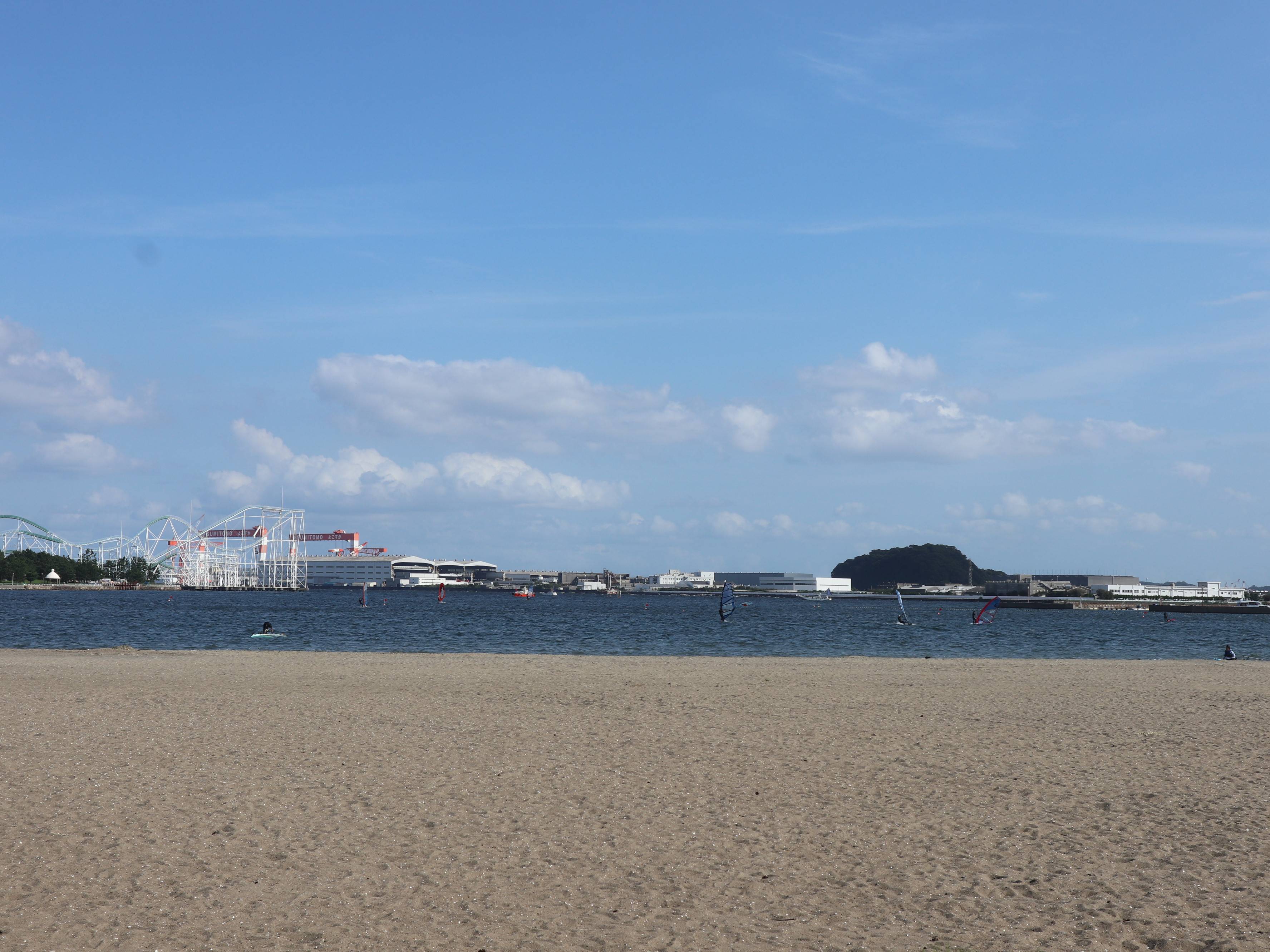 海の公園ウィンドサーフィン艇庫の写真
