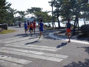横浜市中学校総合体育大会ロードレースの部が開催されました。