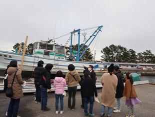 海の環境を考える親子講座「第10回金沢の漁港」を開催しました