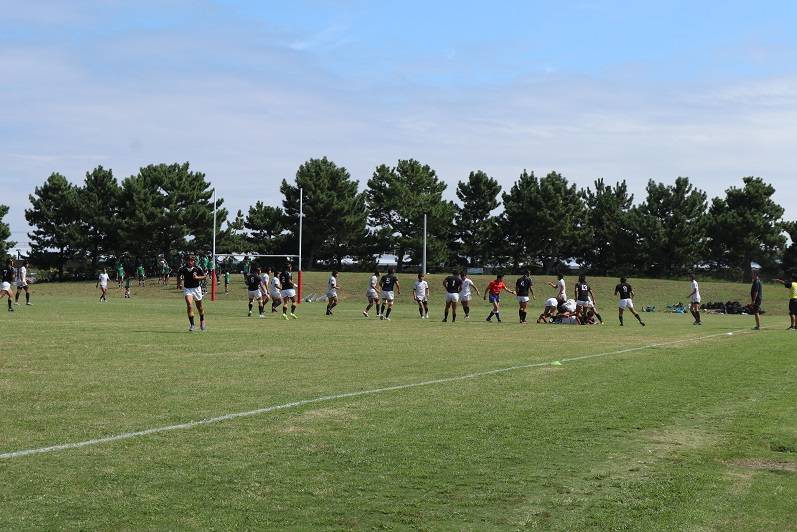ぶつかり合う若者たち『高校ラグビー大会』の写真