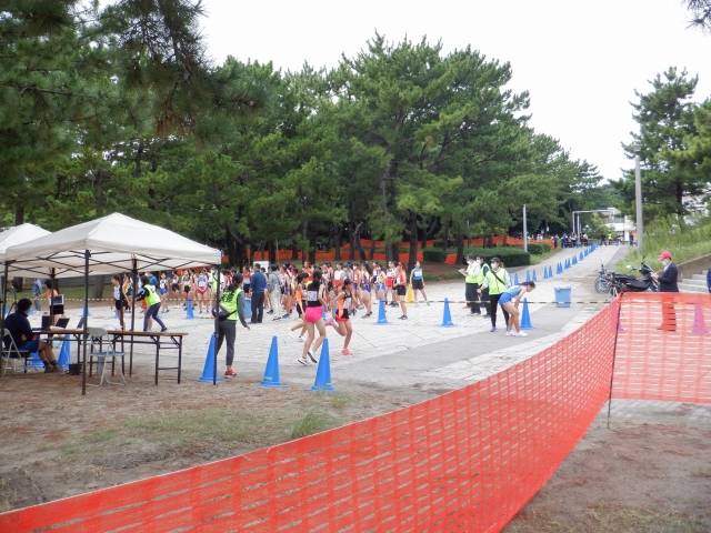 横浜市中学校駅伝競走大会が開催されました!の写真