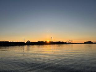海の公園　初日の出