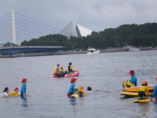 第15期海の環境を考える親子講座　「第4回ライフセービング・海の安全講習」を開催しました