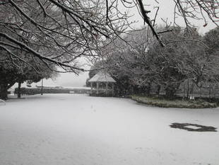 雪の山手公園