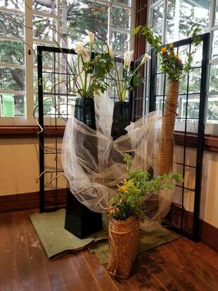テニス発祥記念館　いけ花   
