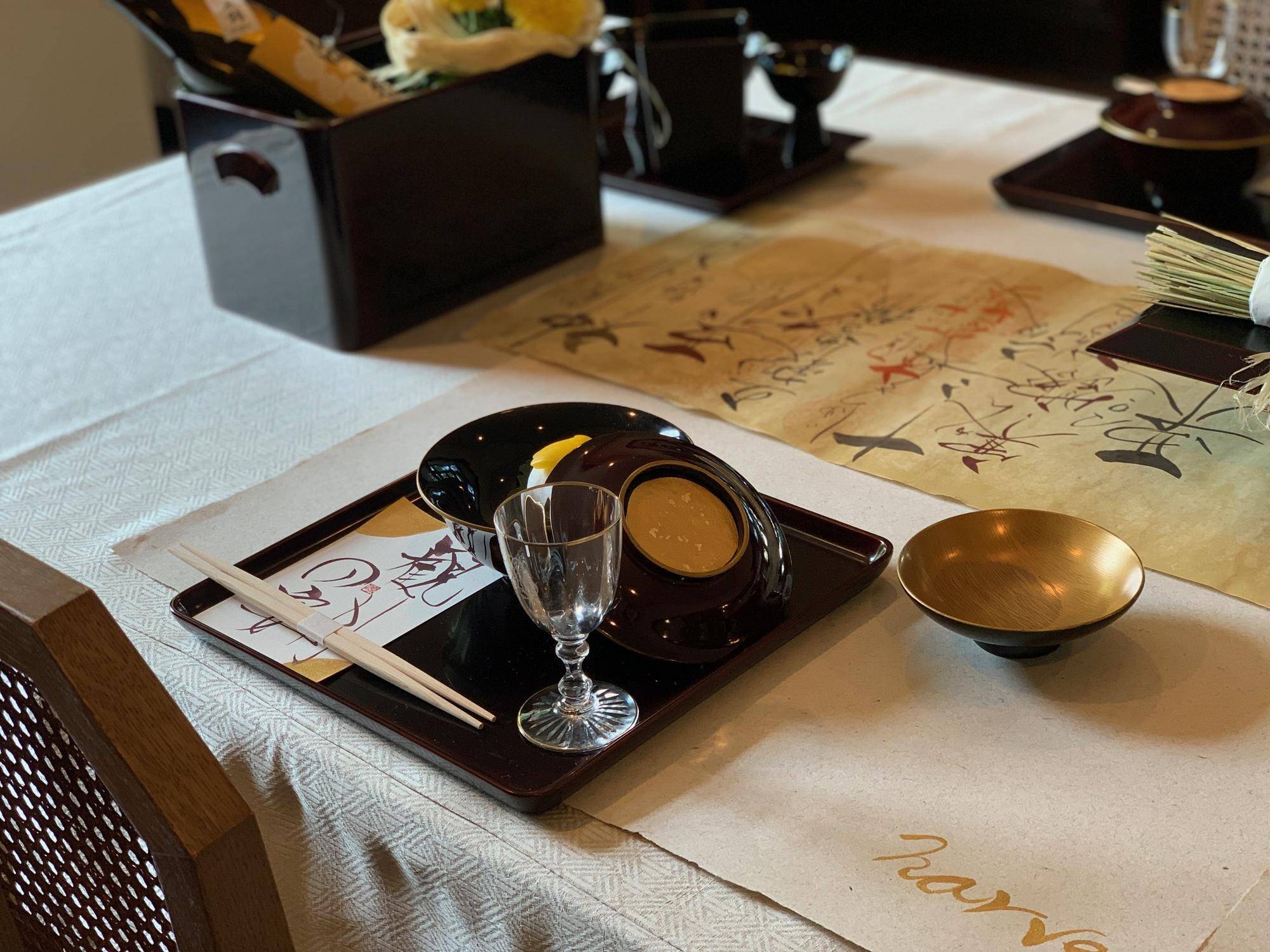 ②エリスマン邸食堂食卓2 (2).jpg