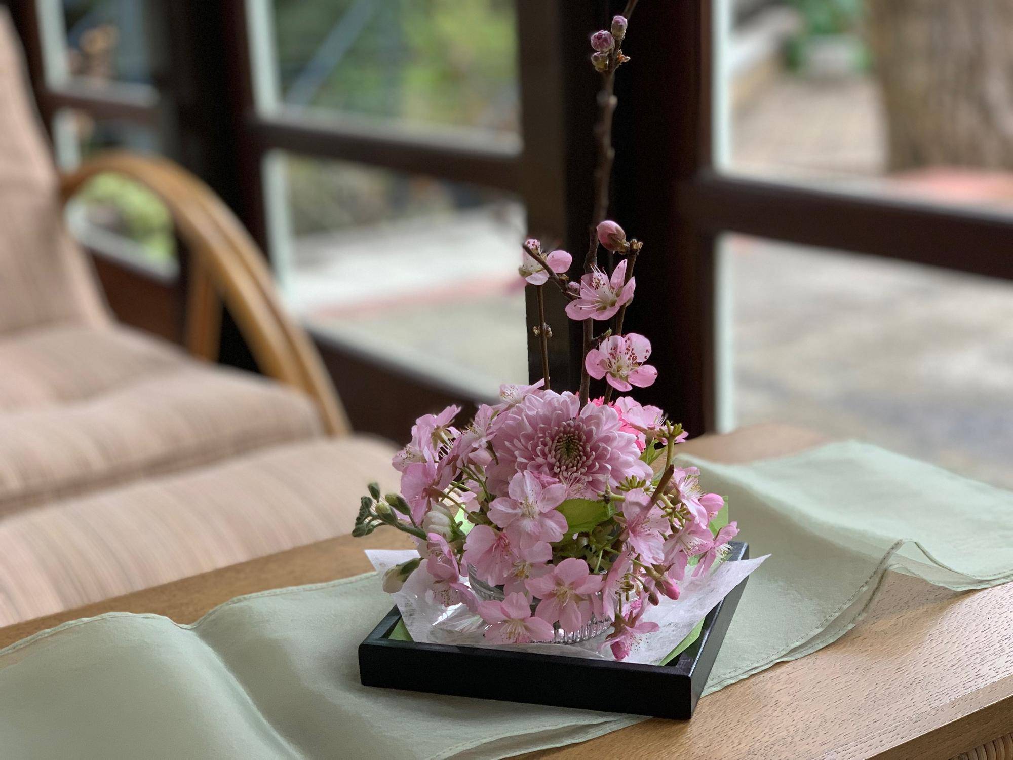 エリスマン邸桃の節句 (5)サンルーム.jpg