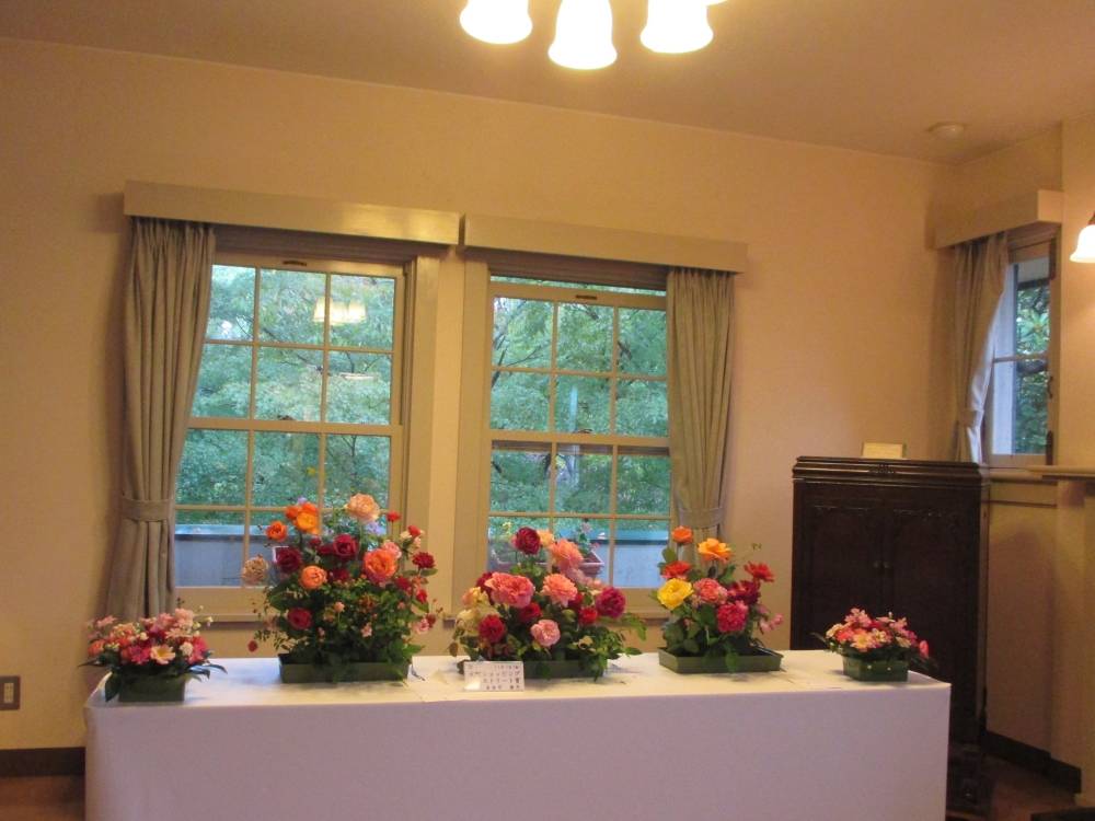 1102 234 ② ギャラリー受付.JPG