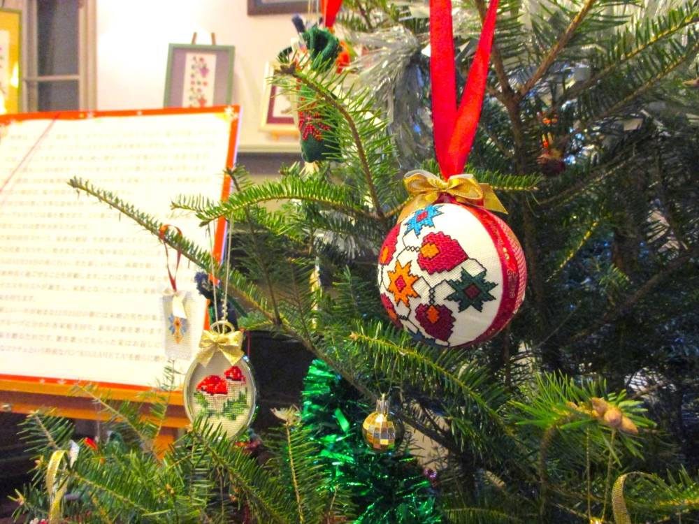 1130 234 ④ 居間(4)オーナメント.JPG