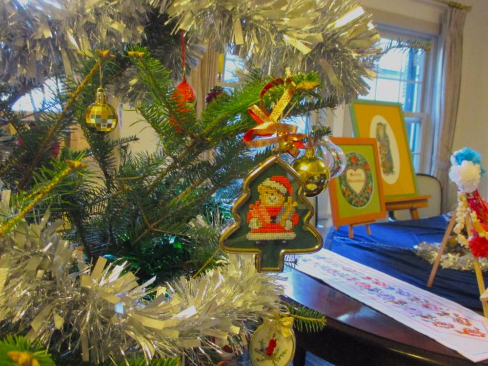 1130 234 ⑤ 居間(5)オーナメント.JPG