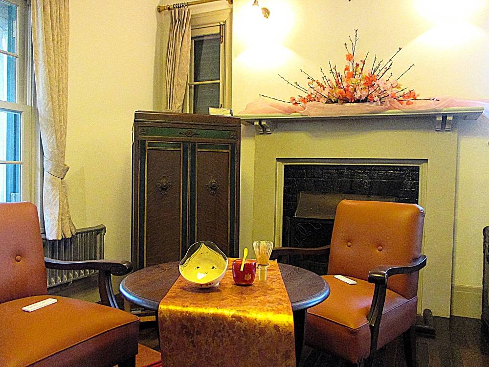 0228 234 ④ 桃の節句-暖炉.JPG