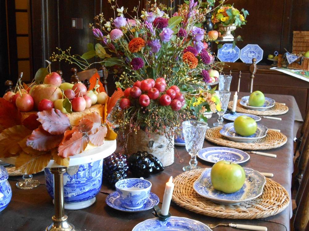 ハロウィン装飾＿山手111番館 (4).JPG