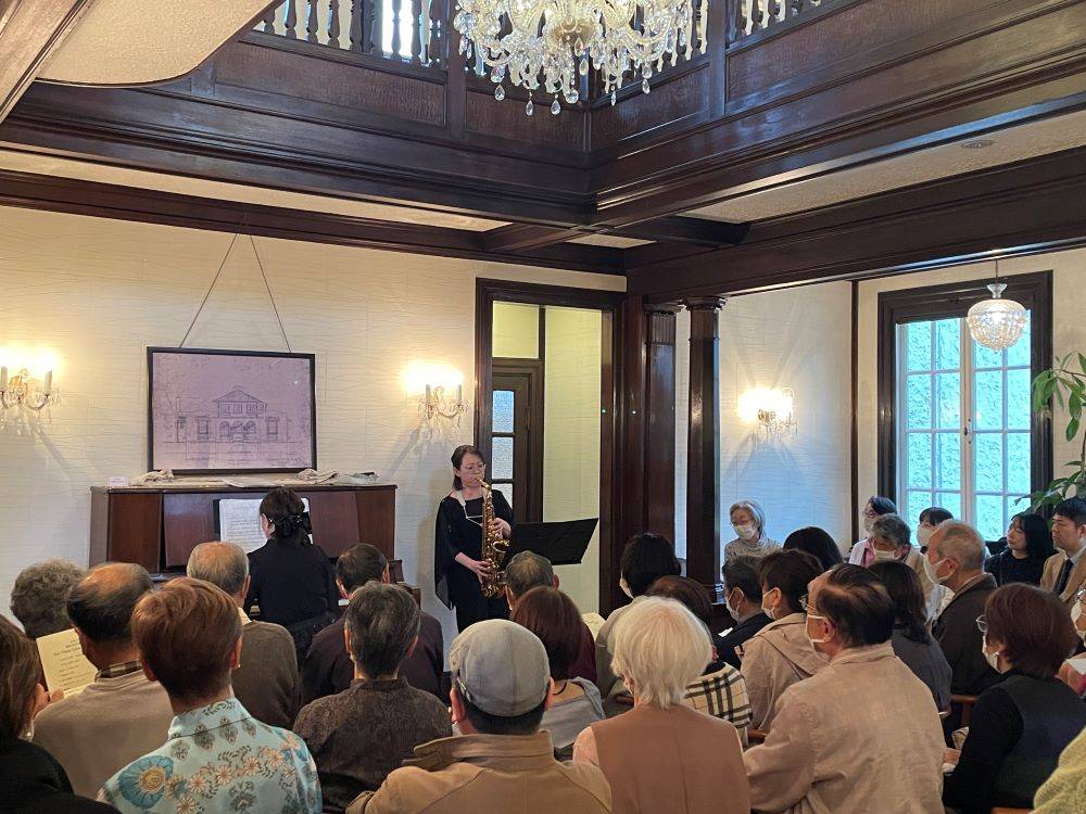 ボランティアコンサート0413(111番館) (2).JPG