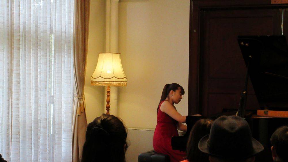 1102イギリス館サロンコンサート ④.JPG