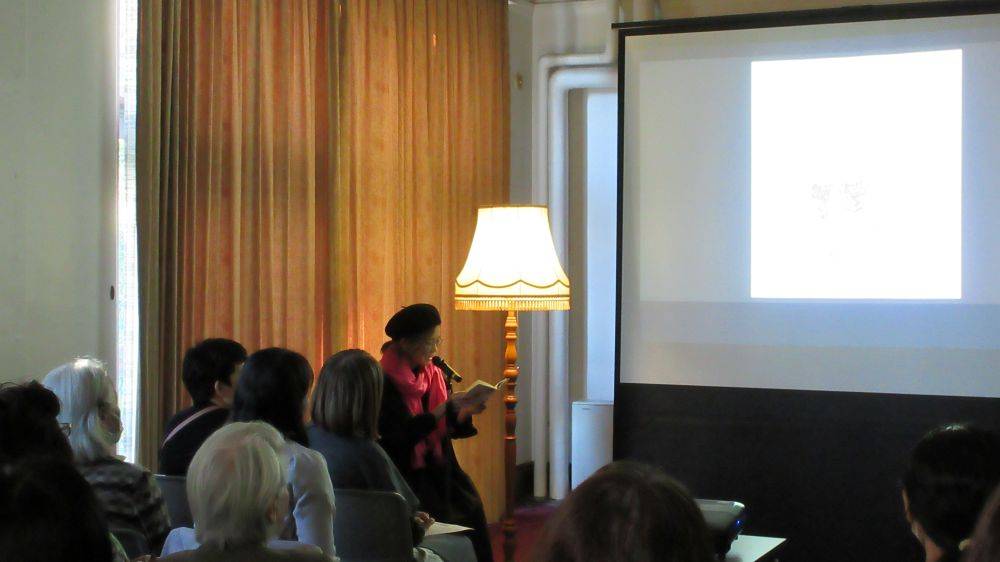 1115イギリス館本活 (3).JPG