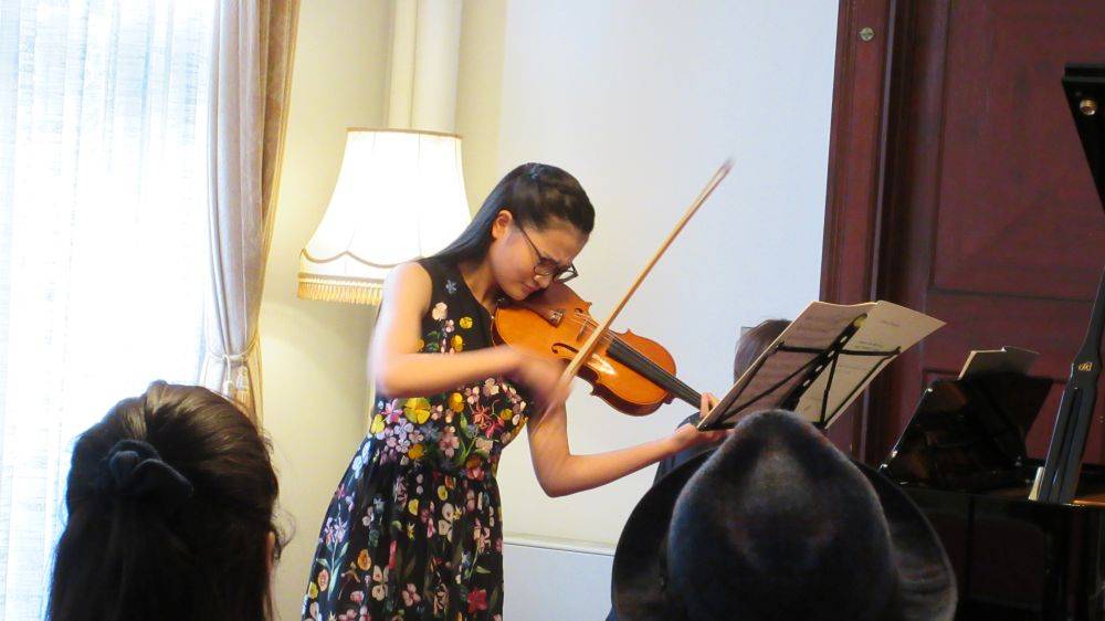 1102イギリス館サロンコンサート ③.JPG