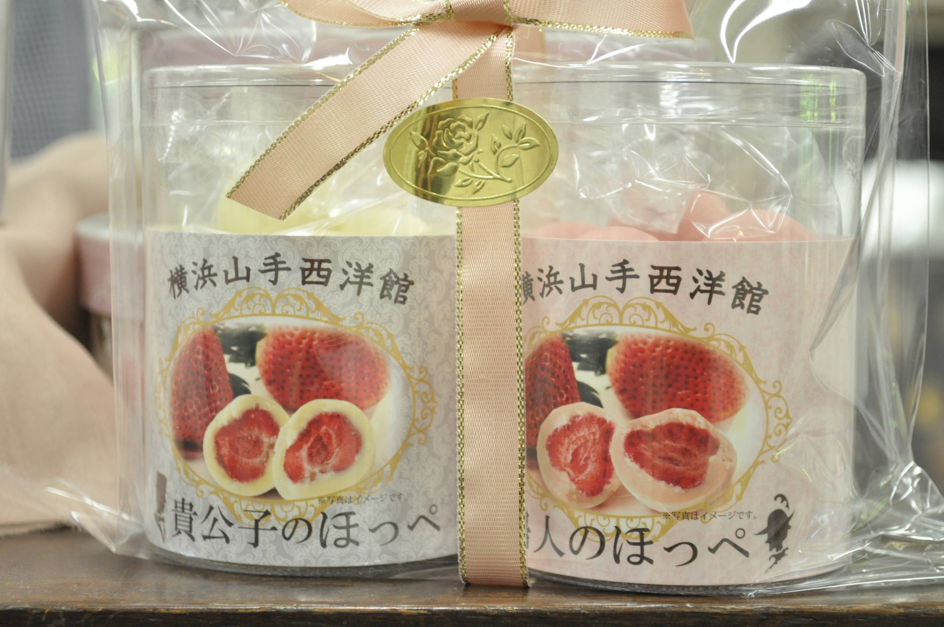 西洋館グッズ販売 新商品登場の写真