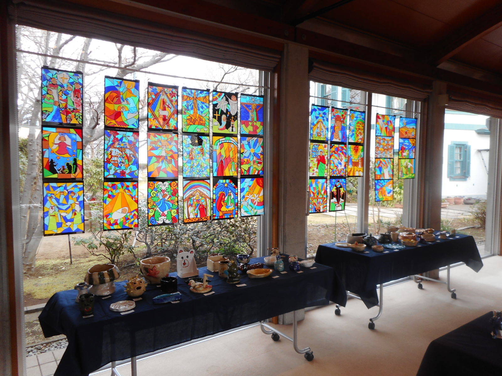 ユースギャラリー　横浜女学院中学校・高等学校と横浜共立学園中学校（ブラフ18番館）の写真