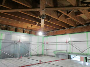 エリスマン邸　食堂兼居間の天井の様子