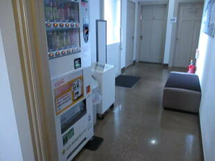 山手234番館の自動販売機コーナー