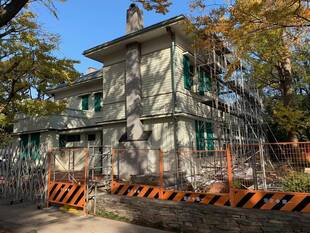 エリスマン邸　外囲いができました