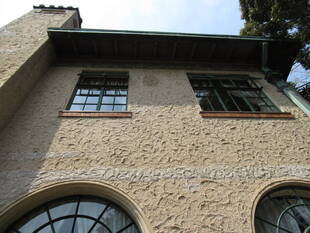 ベーリック・ホール 窓を開けて換気