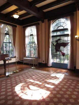 べーリック・ホール　フランス窓