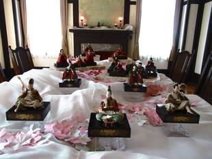 ベーリック・ホール　桃の節句飾り