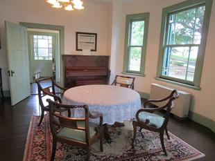 ブラフ18番館 松本ピアノ