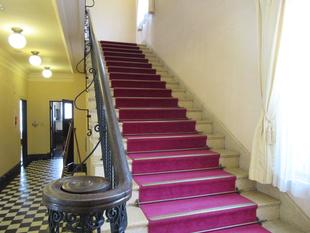 ベーリック・ホール 緩やかな階段