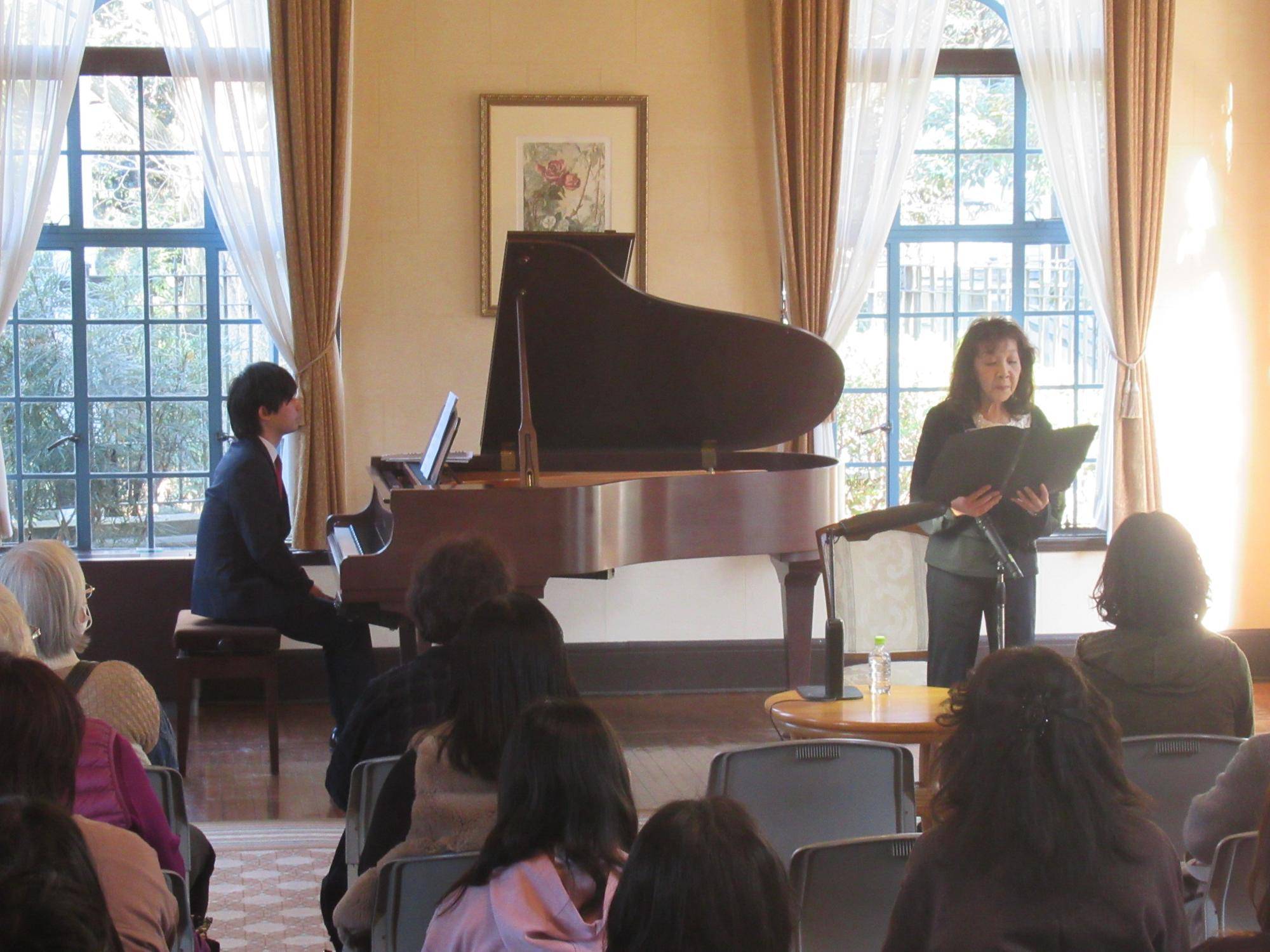 ベーリック・ホール　横浜山手芸術祭「歌とピアノと朗読と」の写真