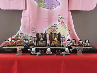 ベーリック・ホール　桃の節句装飾「春らんまん、たのしいうれしいひなまつり」おすまし編