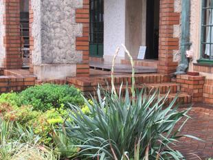 ベーリック・ホール　雨の日の庭園