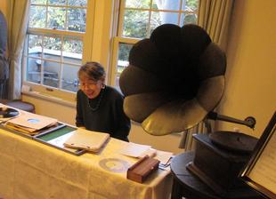 山手234番館 『クリスマス蓄音器コンサート』が開催されました。