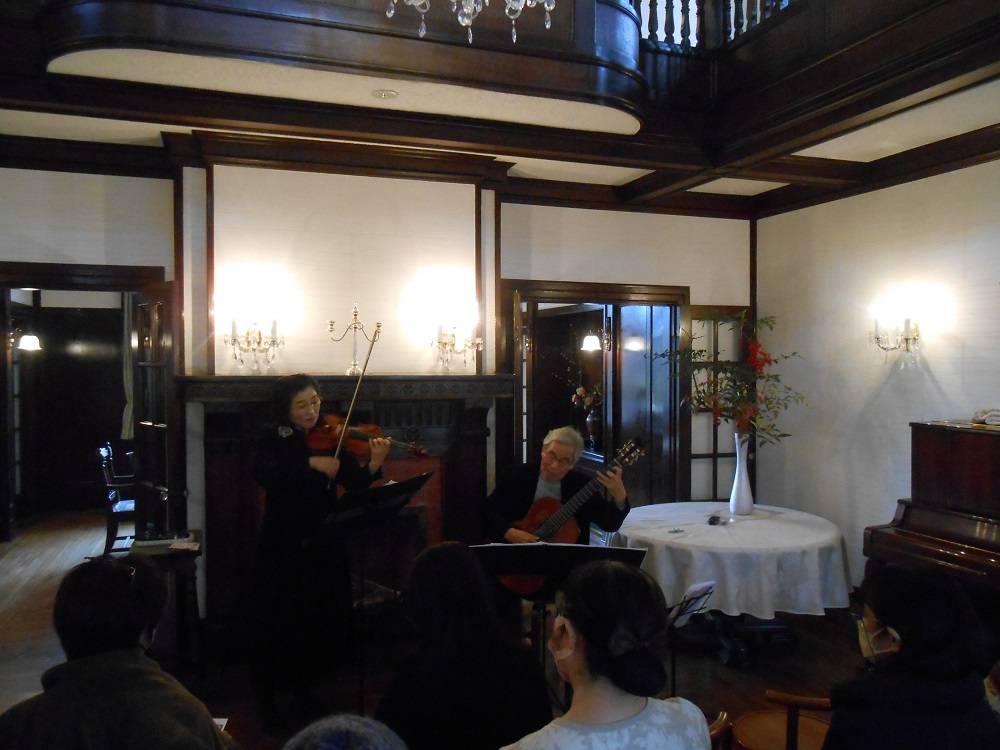 R7-1-19 ボランティアコンサート(111番館) (4).JPG