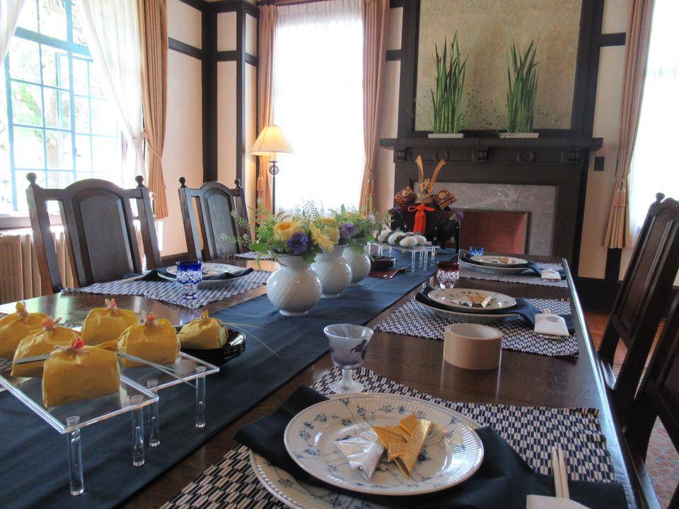 【ベーリック】 食堂テーブル茶巾.JPG