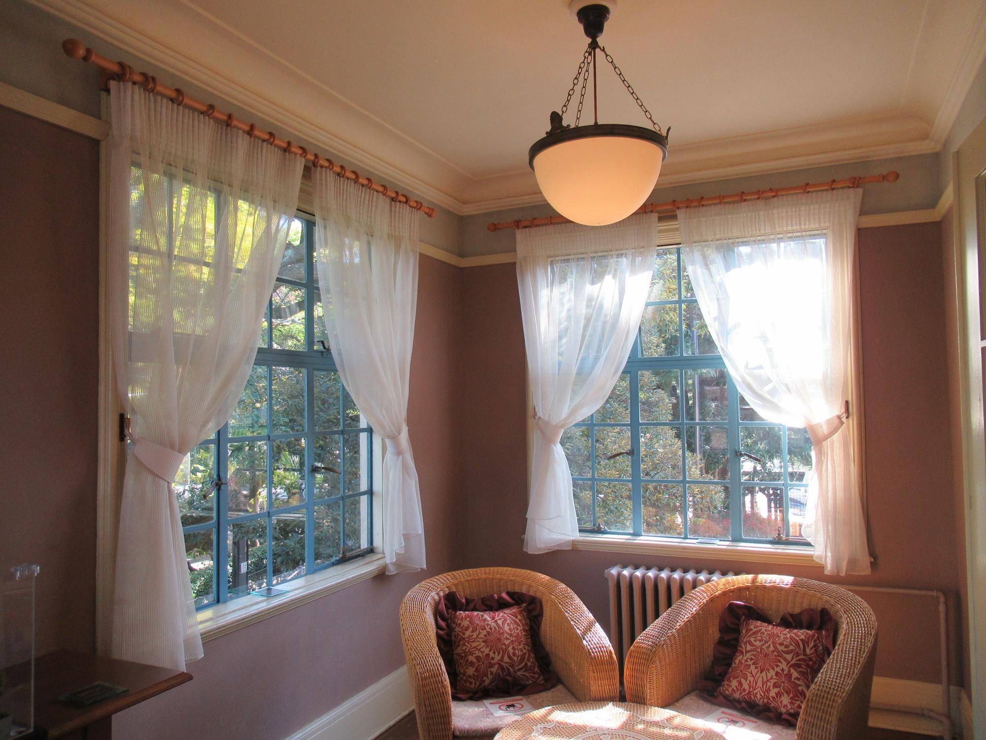 1122カーテン付け替え (1).JPG